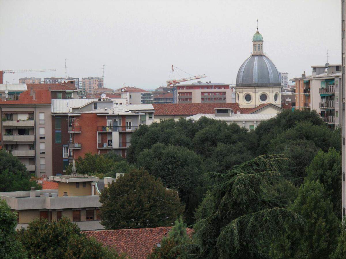 Residenze Italia Lejlighedshotel Sesto San Giovanni Eksteriør billede